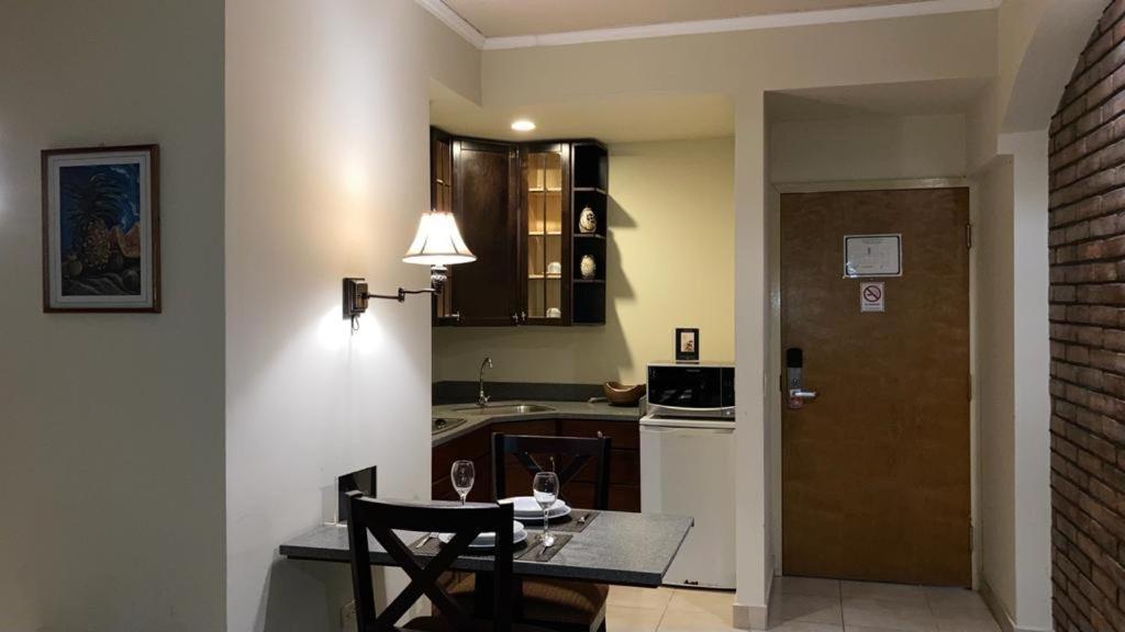 Los Altos Apartments & Studios Managua Bagian luar foto