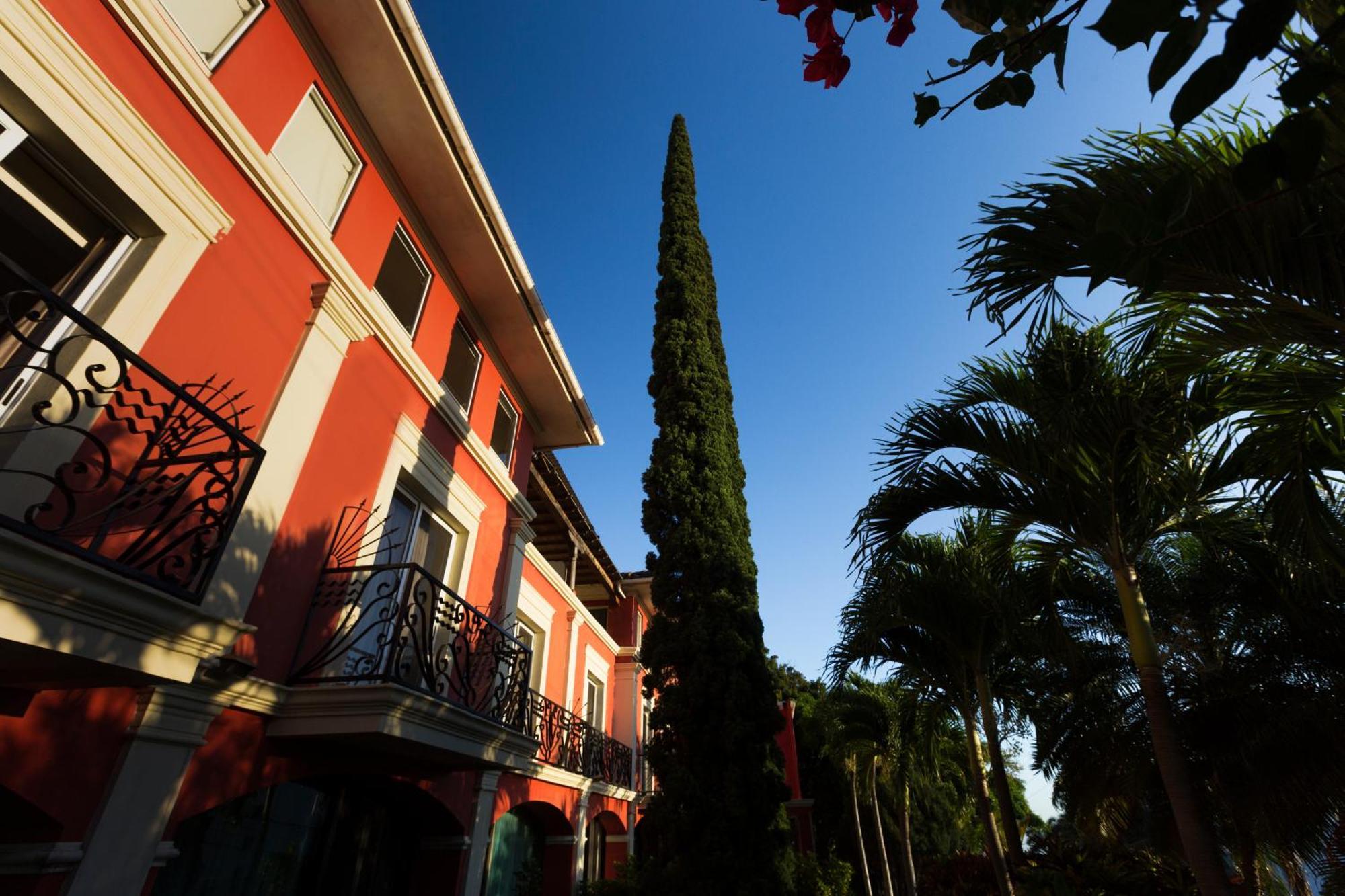 Los Altos Apartments & Studios Managua Bagian luar foto